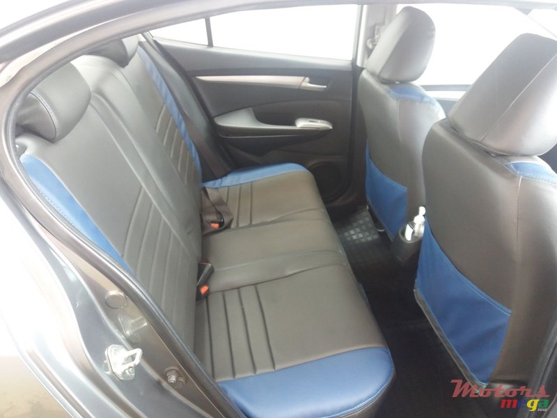 2010' Honda City Leather interior photo #4
