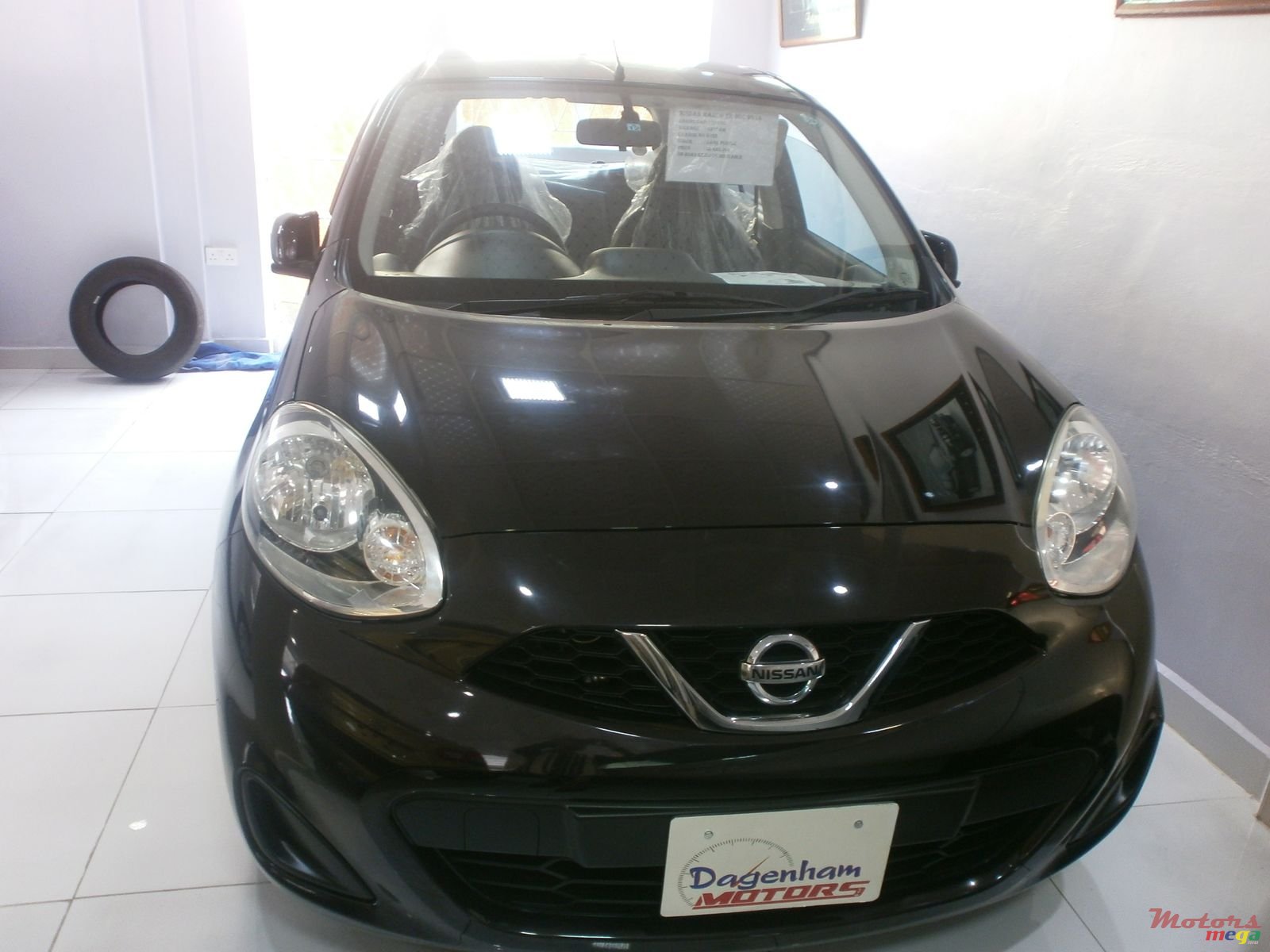 2014' Nissan March photo #1