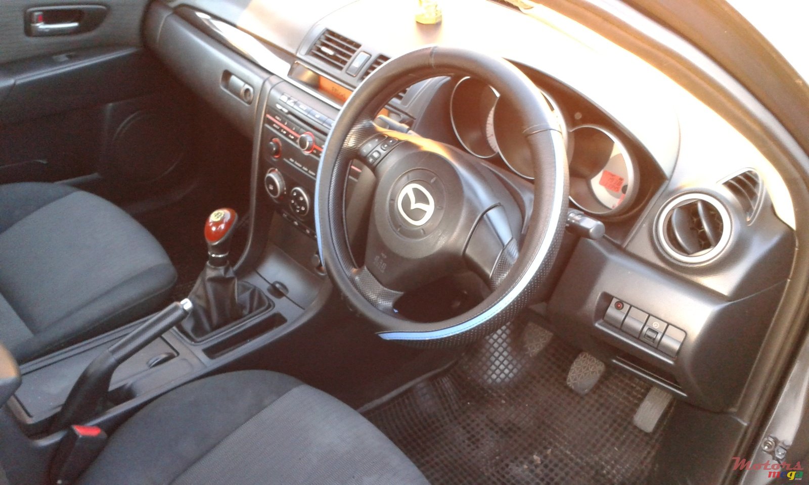 2007' Mazda 3 mazda 3 photo #2