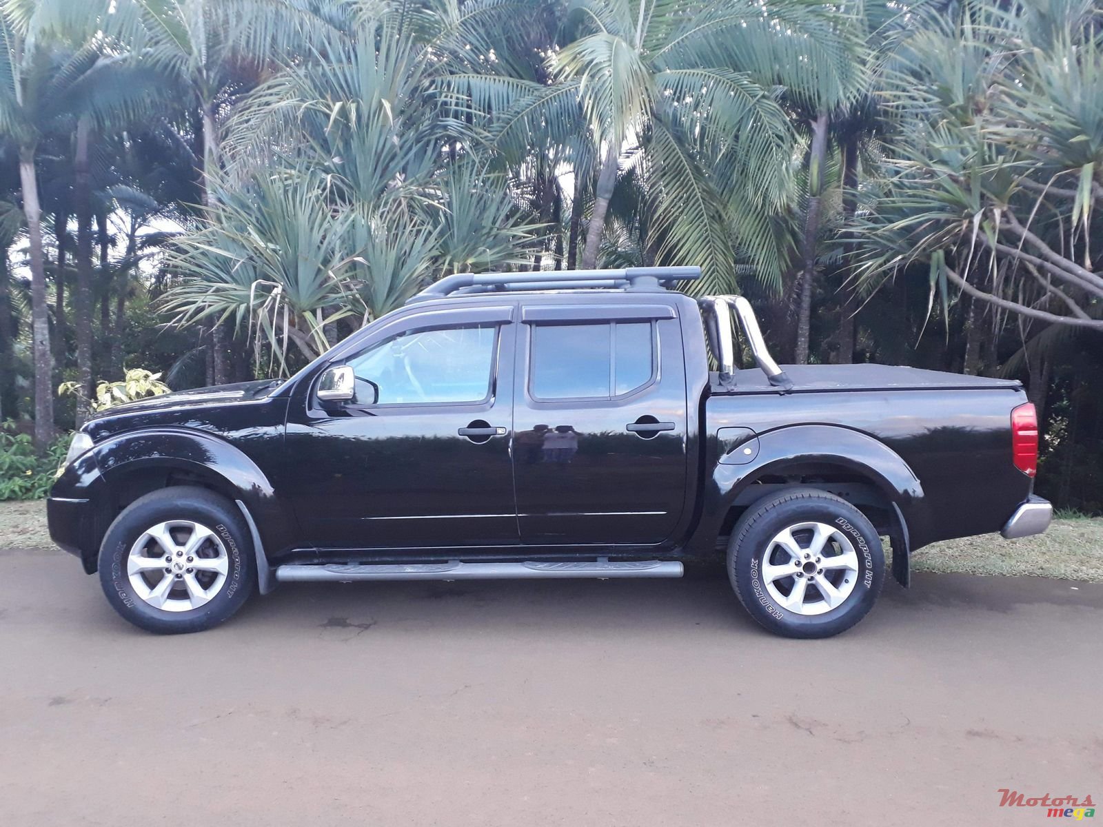 2009' Nissan Navara 2.5 turbo photo #3