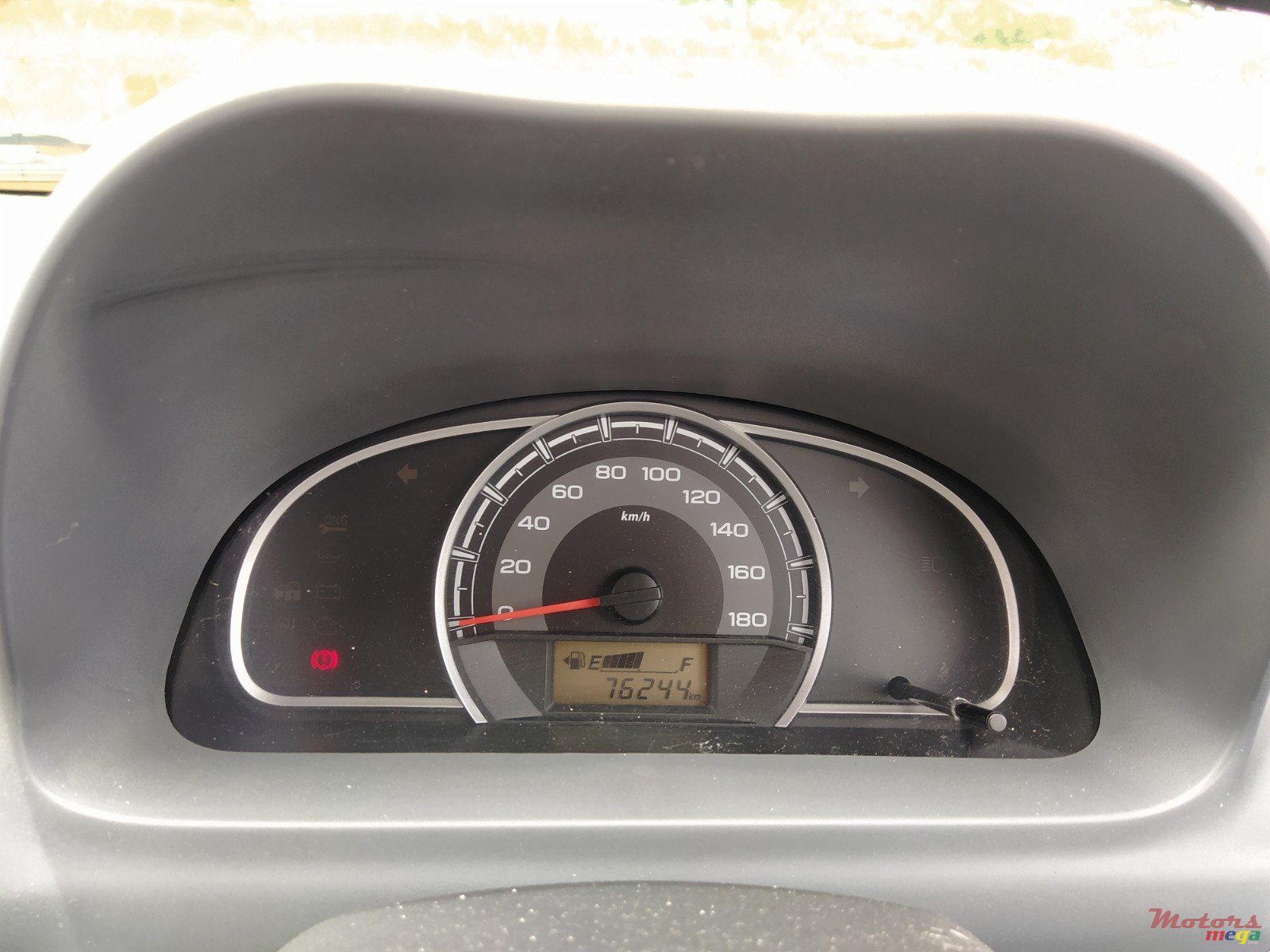 2015' Suzuki Alto photo #6