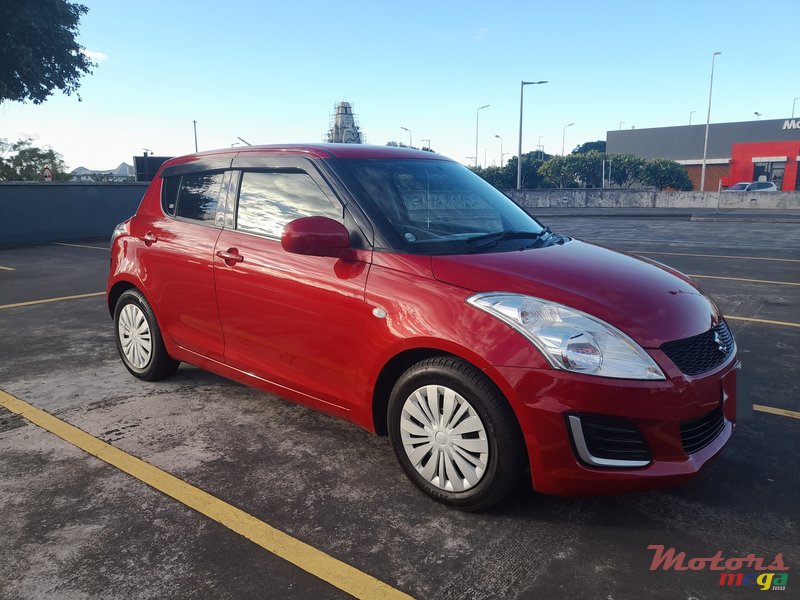 2015' Suzuki Swift photo #1