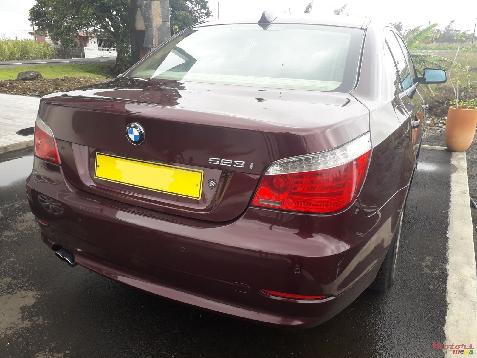 2008' BMW 523 Automatic photo #1