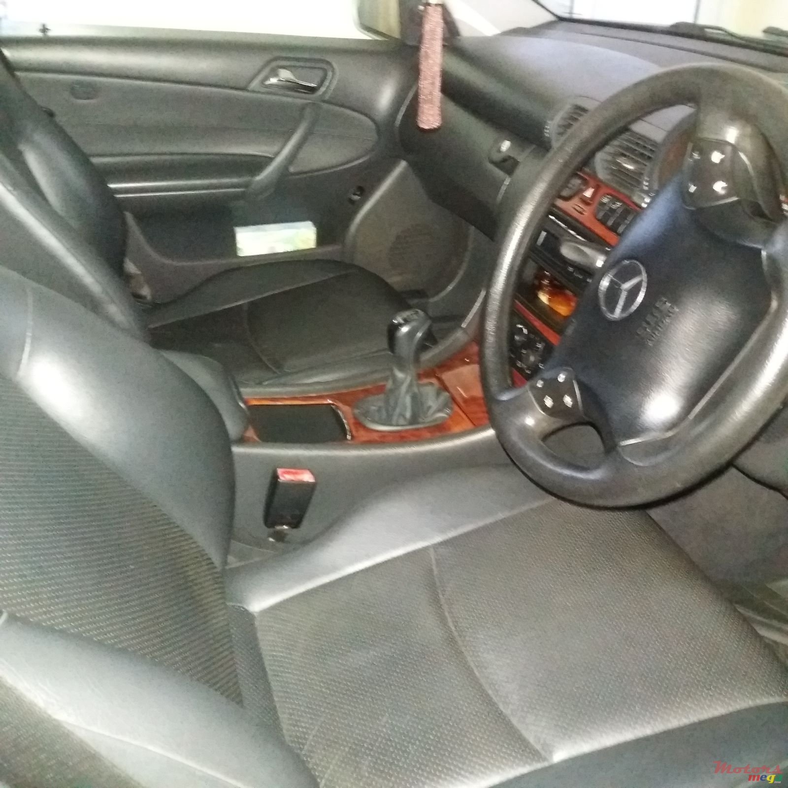 2003' Mercedes-Benz CL 220 photo #2