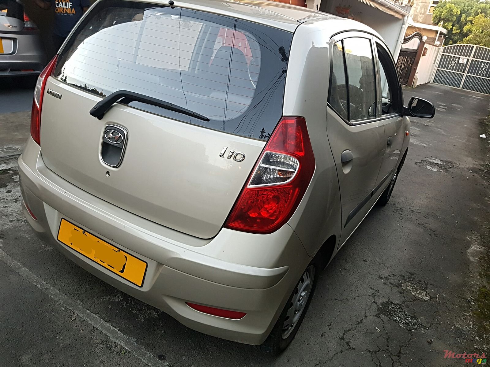 2012' Hyundai i10 automatic photo #3