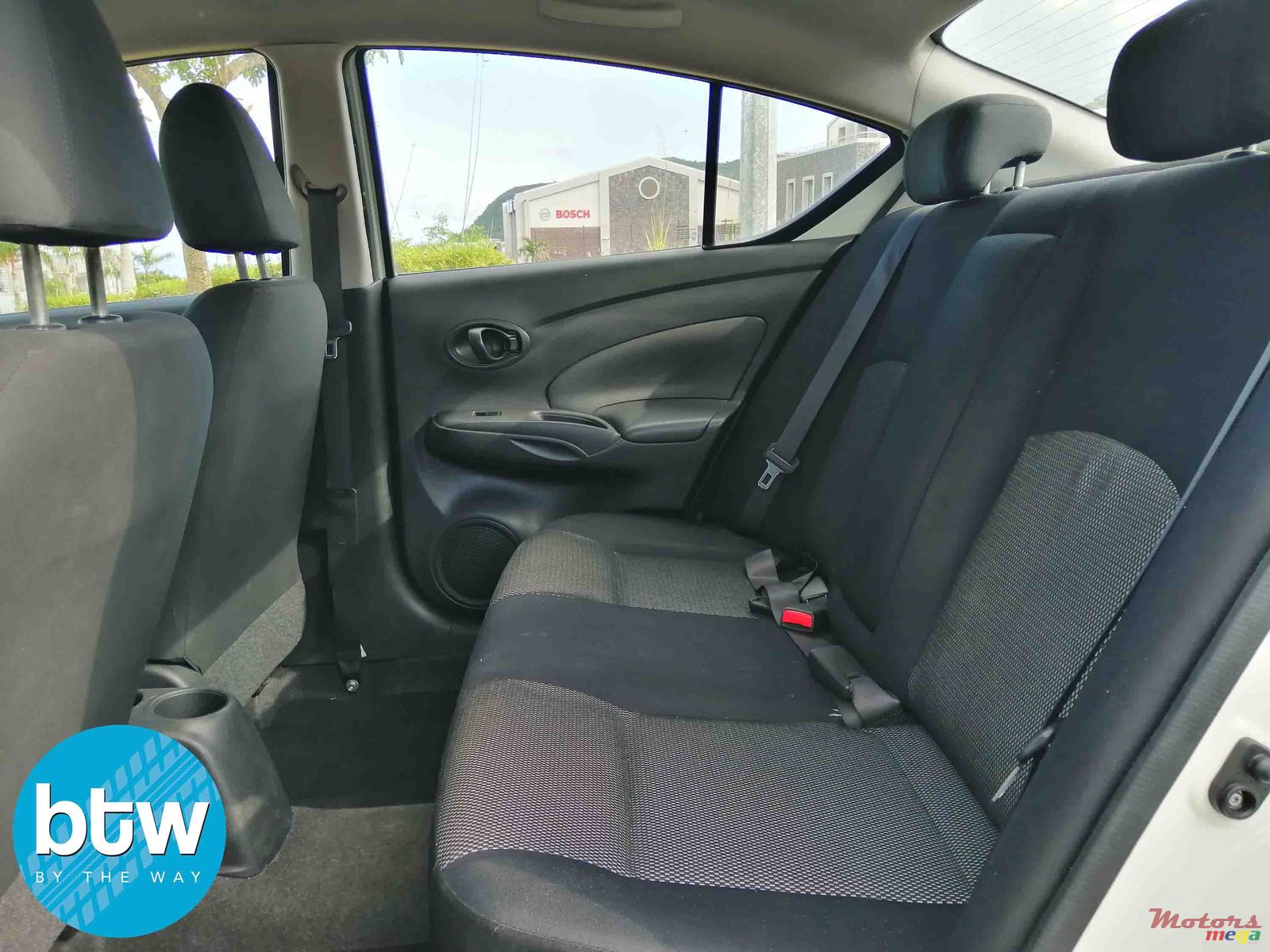 2016' Nissan Almera photo #4