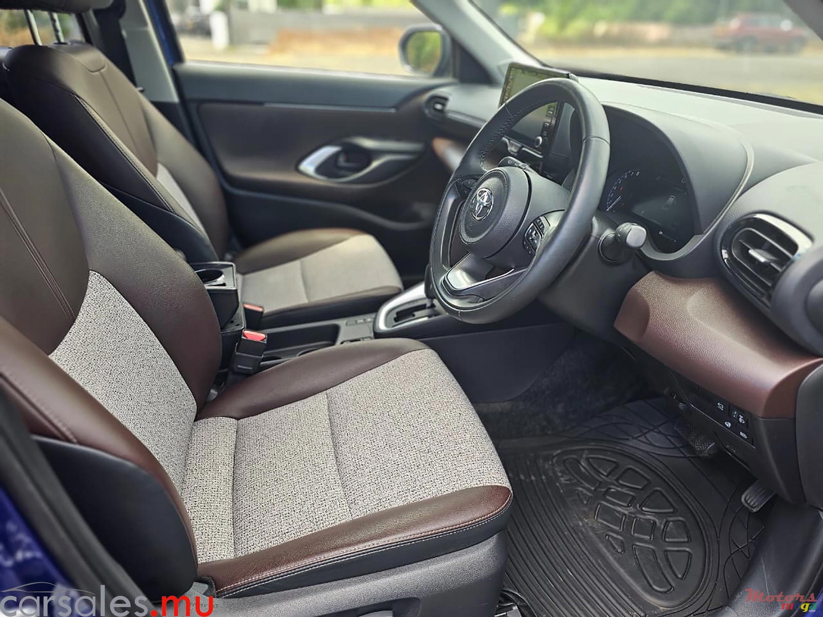 2021' Toyota Yaris Cross Z 1.5 photo #6