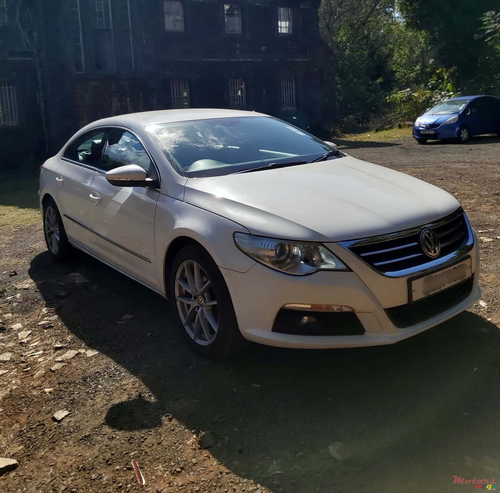 2011' Volkswagen Passat CC photo #1