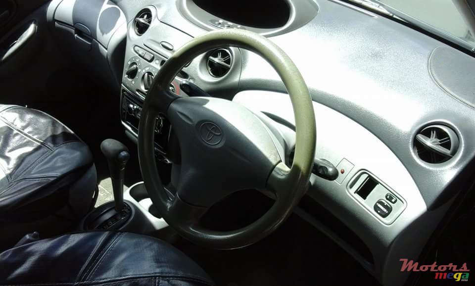 1999' Toyota Vitz Vitz photo #3