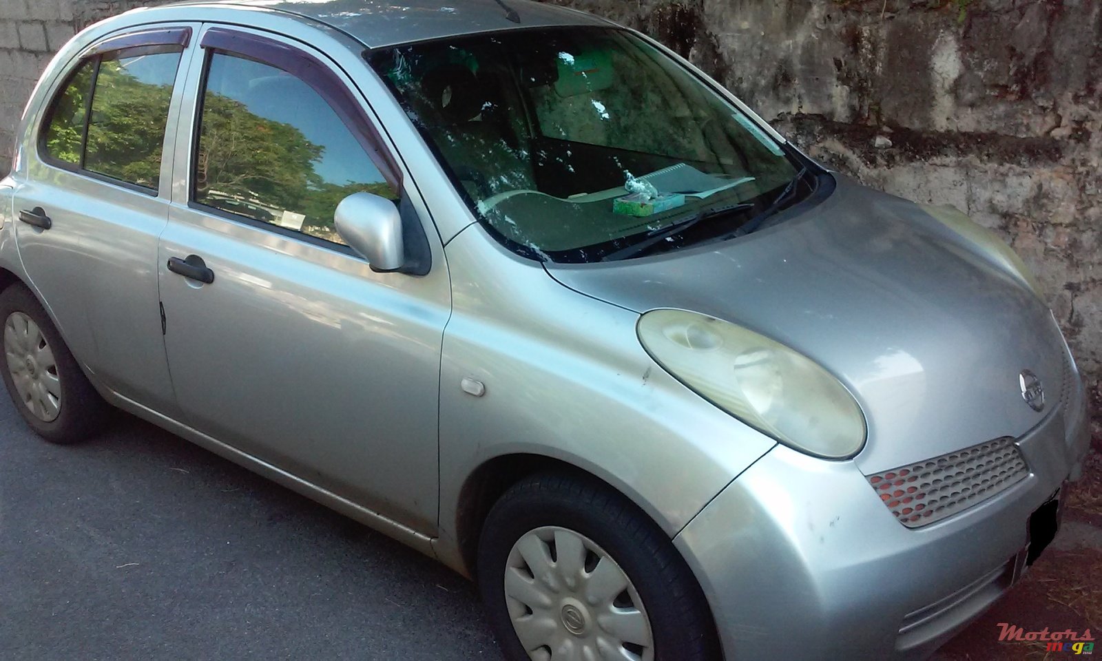 2004' Nissan photo #1