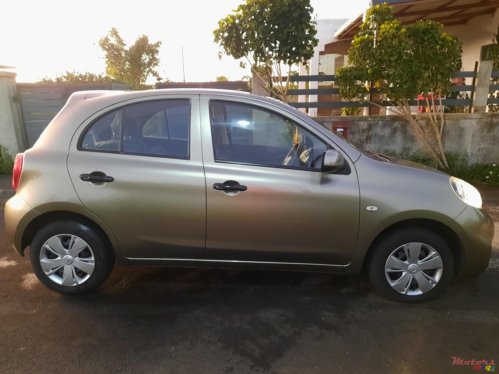 2016' Nissan March photo #7