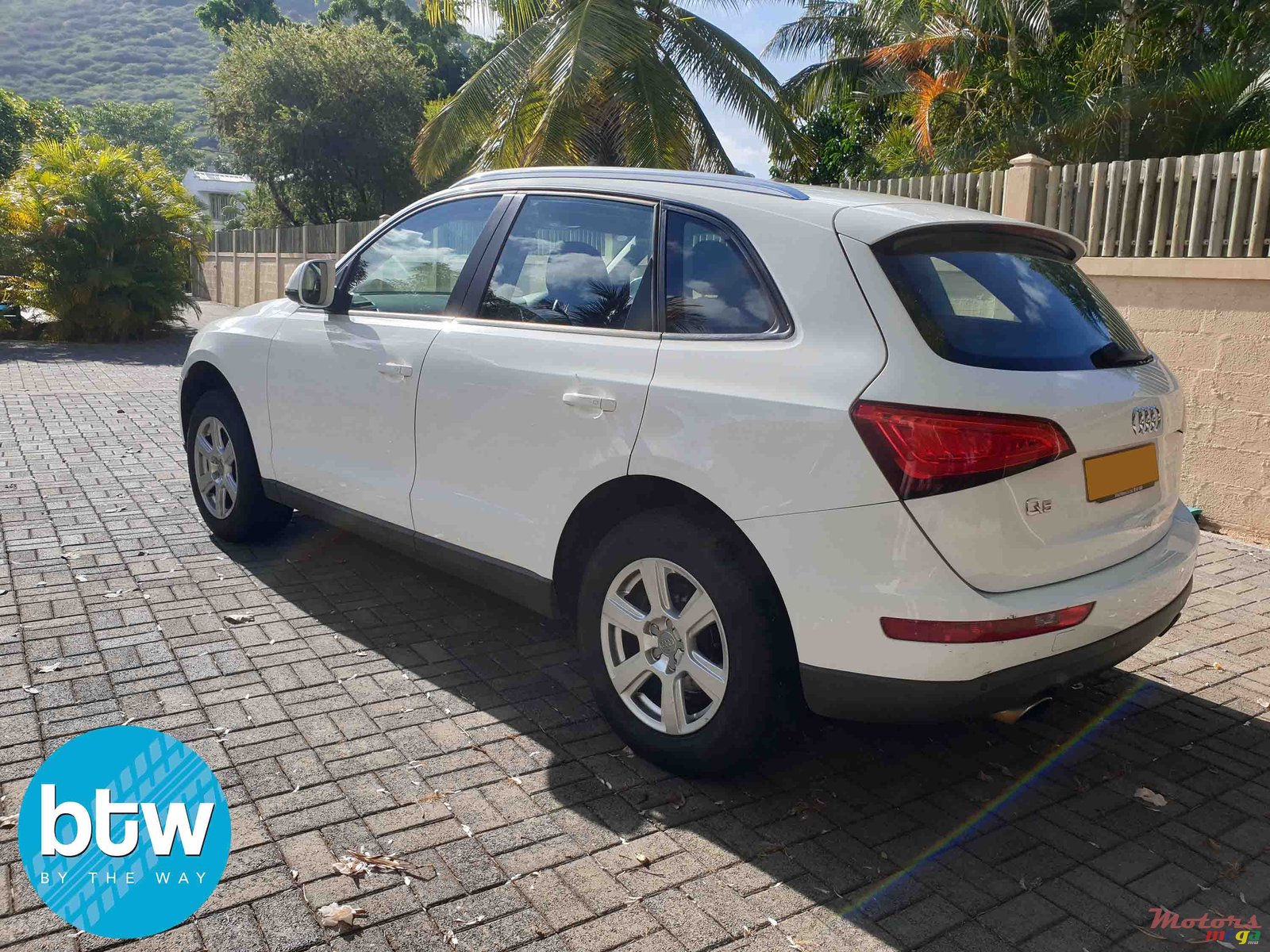 2014' Audi Q5 quattro photo #2