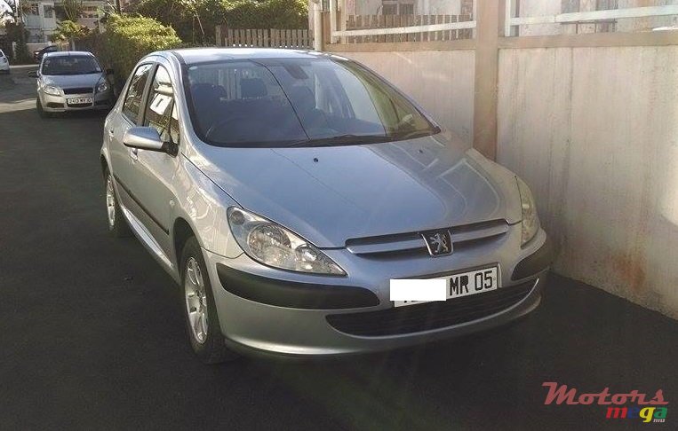 2005' Peugeot 307 photo #1