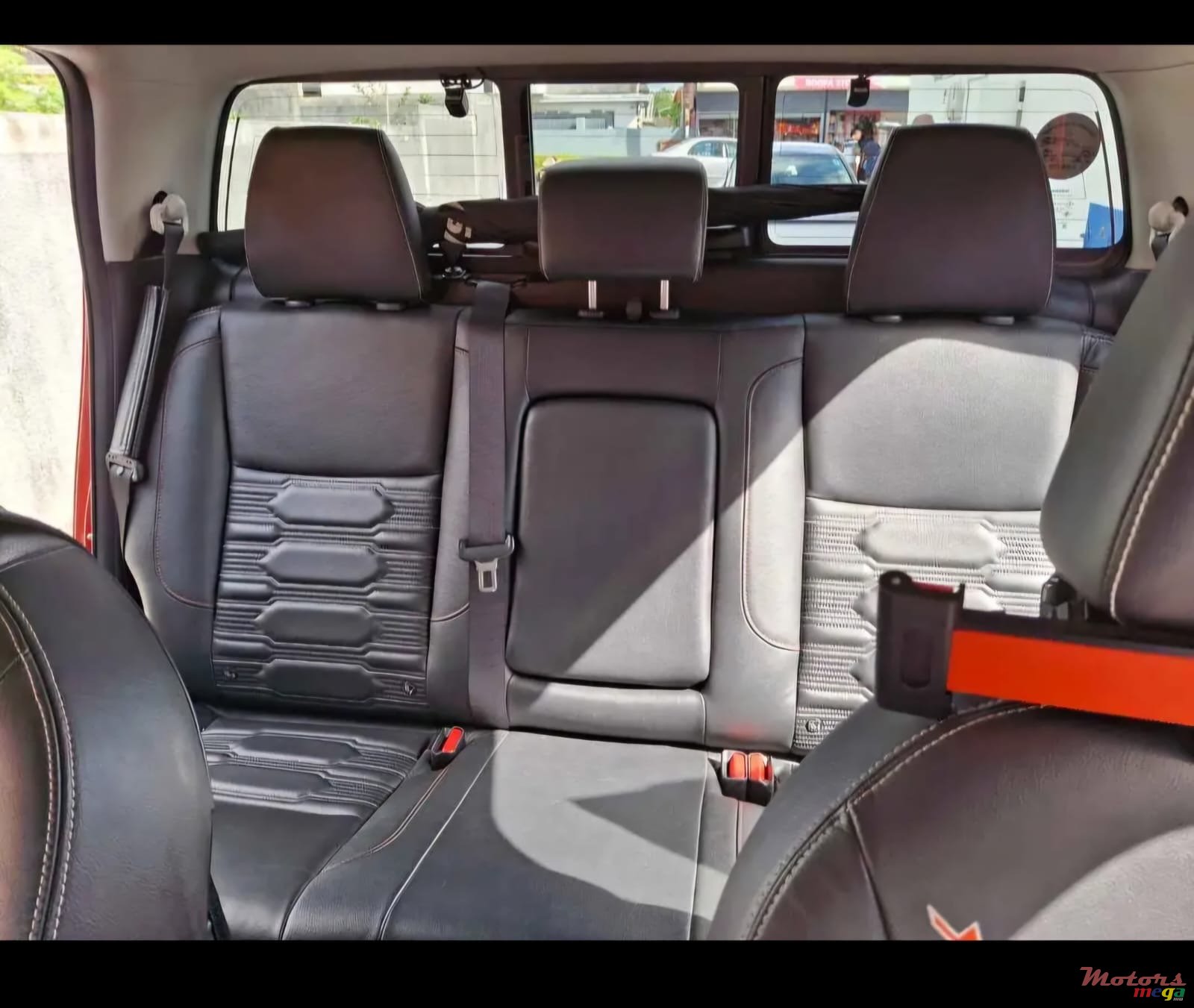 2022' Nissan Navara photo #6