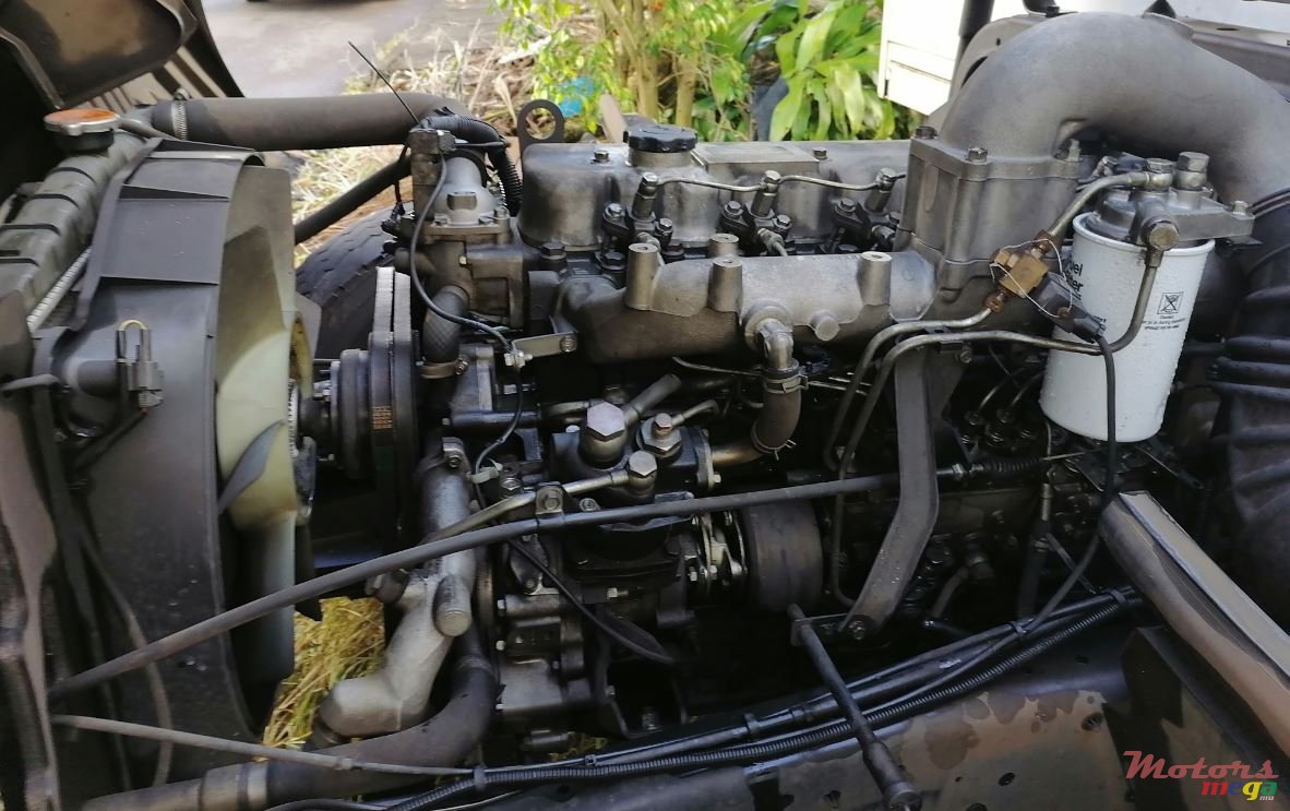 2015' Nissan MK210 photo #2