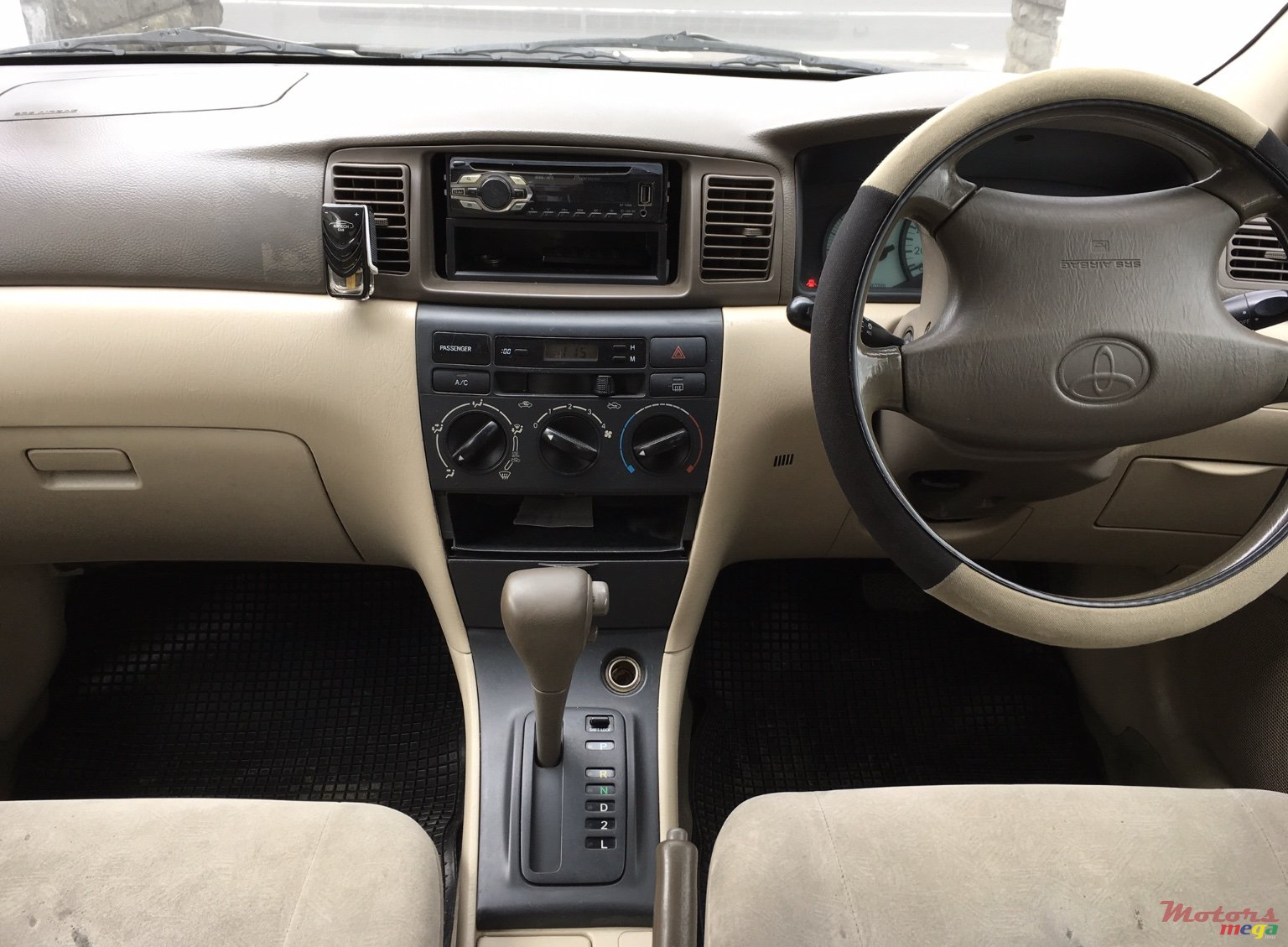 2002' Toyota photo #2