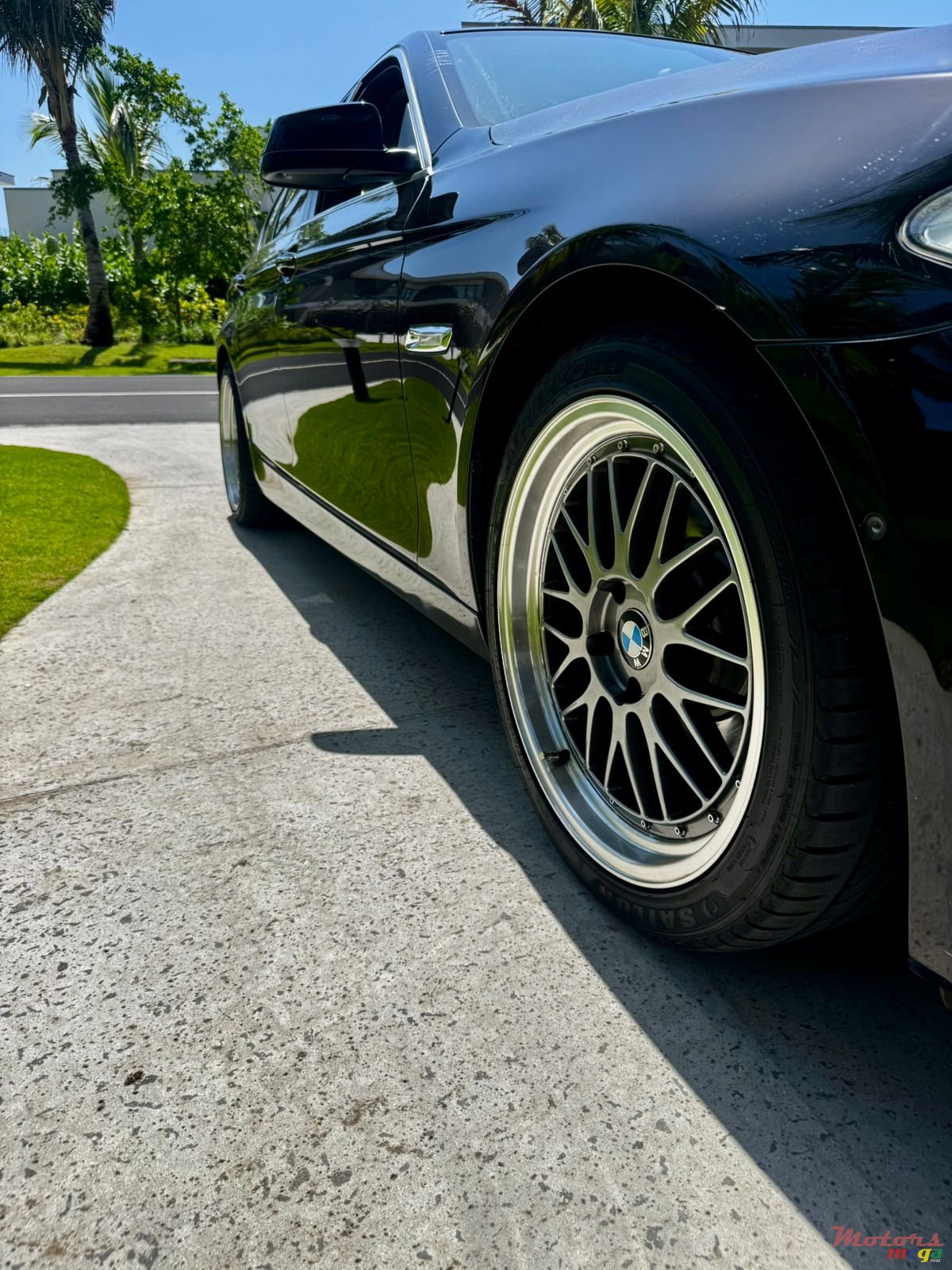 2013' BMW 528 photo #6