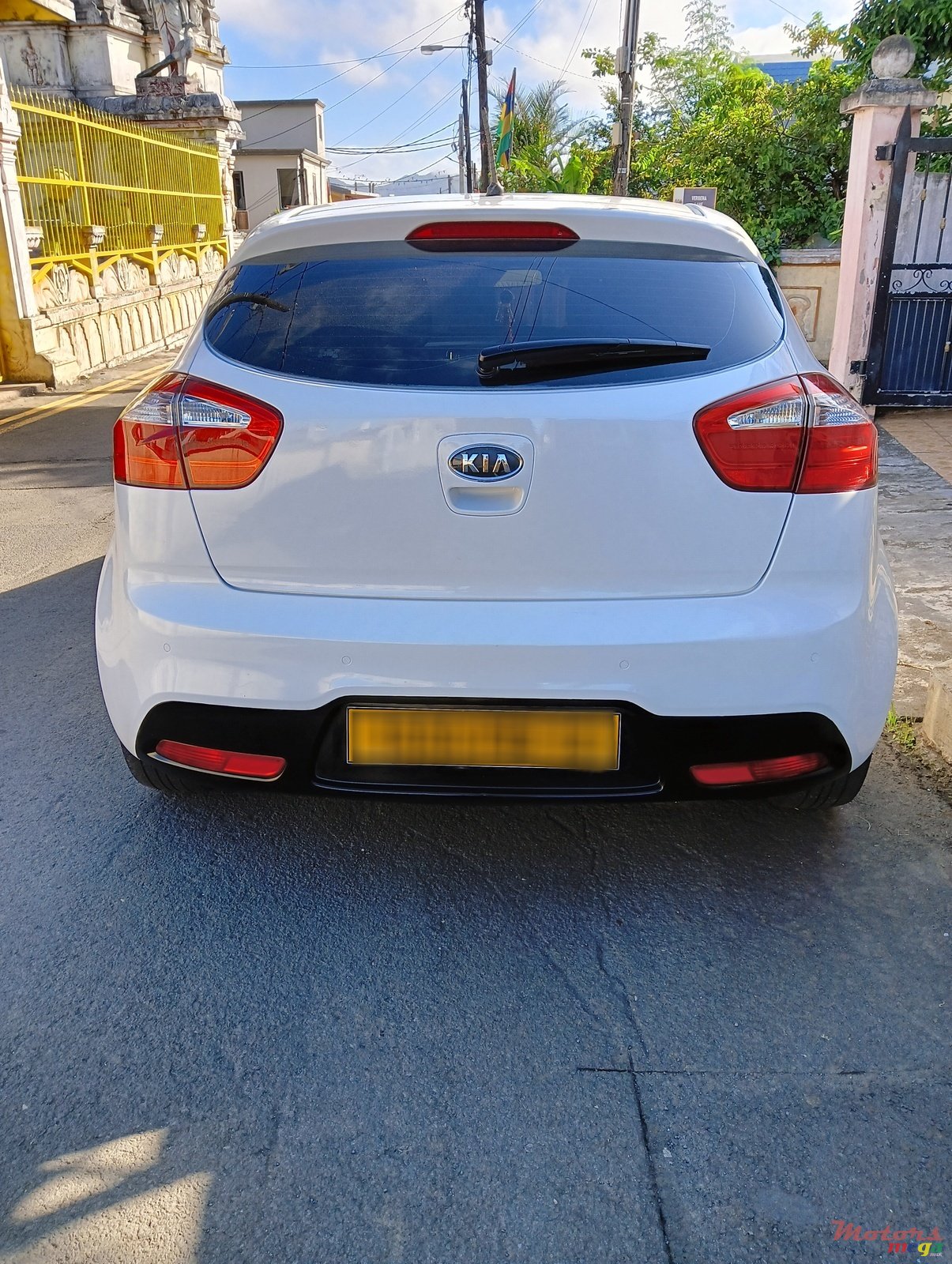 2012' Kia Rio photo #2