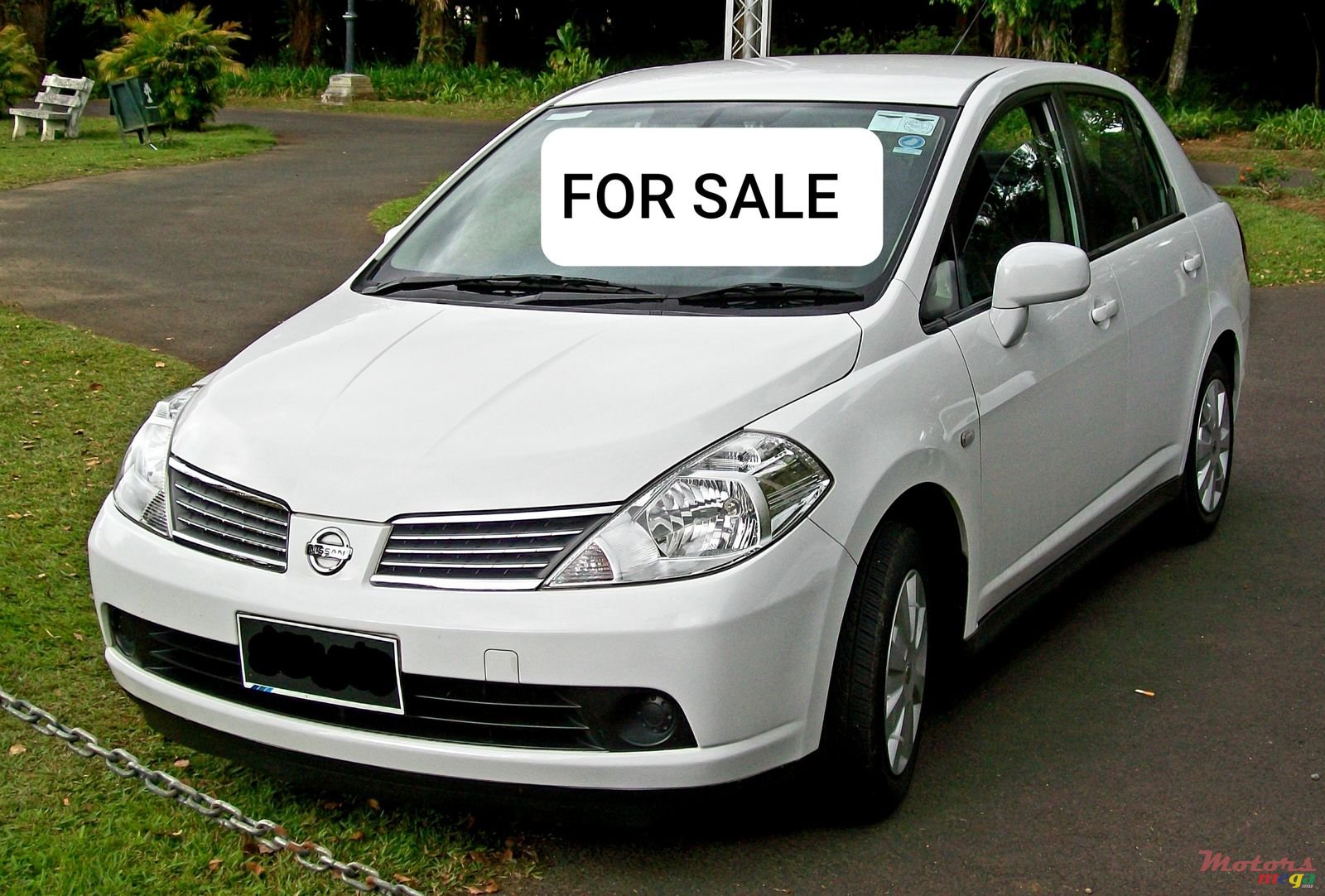 2006' Nissan Tiida photo #1