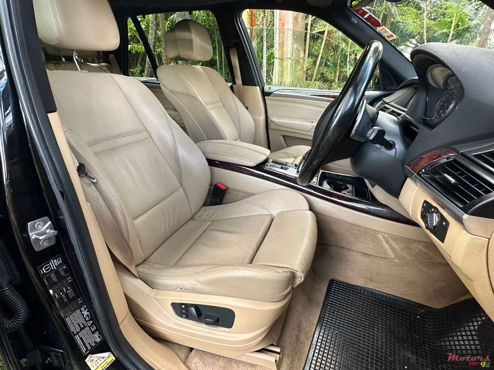 2012' BMW X5 35i photo #7