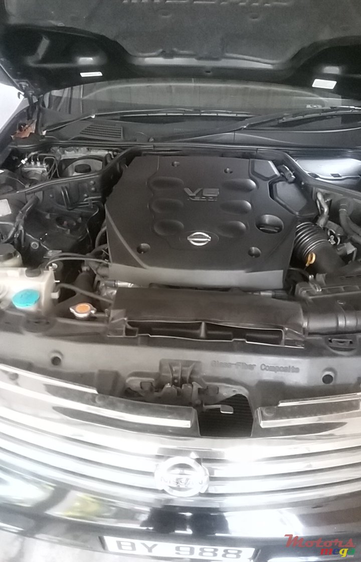 2004' Nissan 300 photo #3