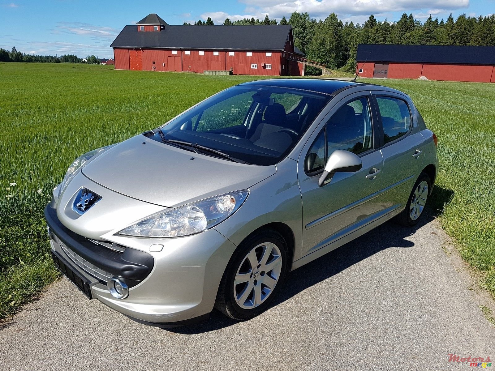 2008' Peugeot 207 Premium HDI photo #1