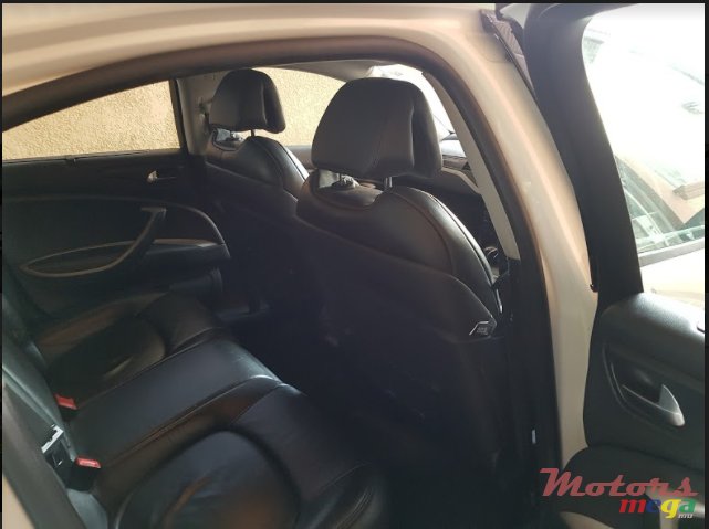 2011' Citroen C5 None photo #2