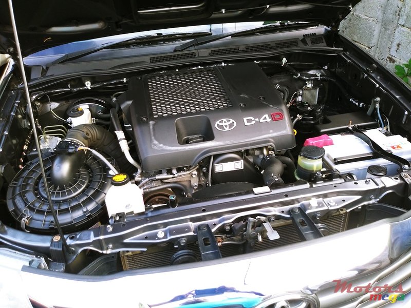 2015' Toyota Hilux 4x4 3.0turbo intercooler photo #7