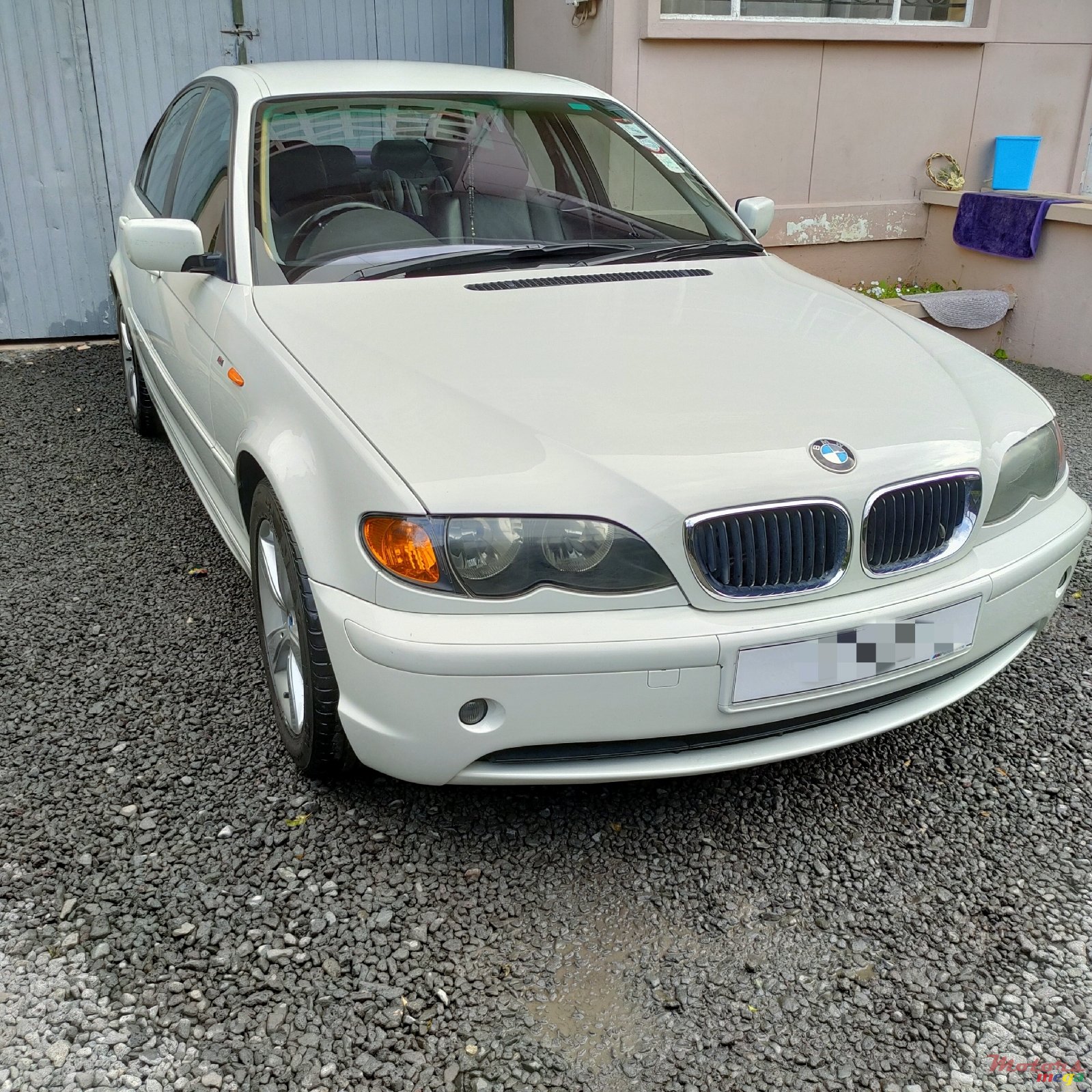 2002' BMW 3 Series photo #3