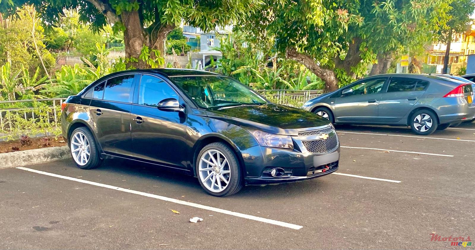 2011' Chevrolet Cruze photo #1