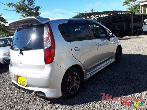 2005' Mitsubishi Colt photo #6