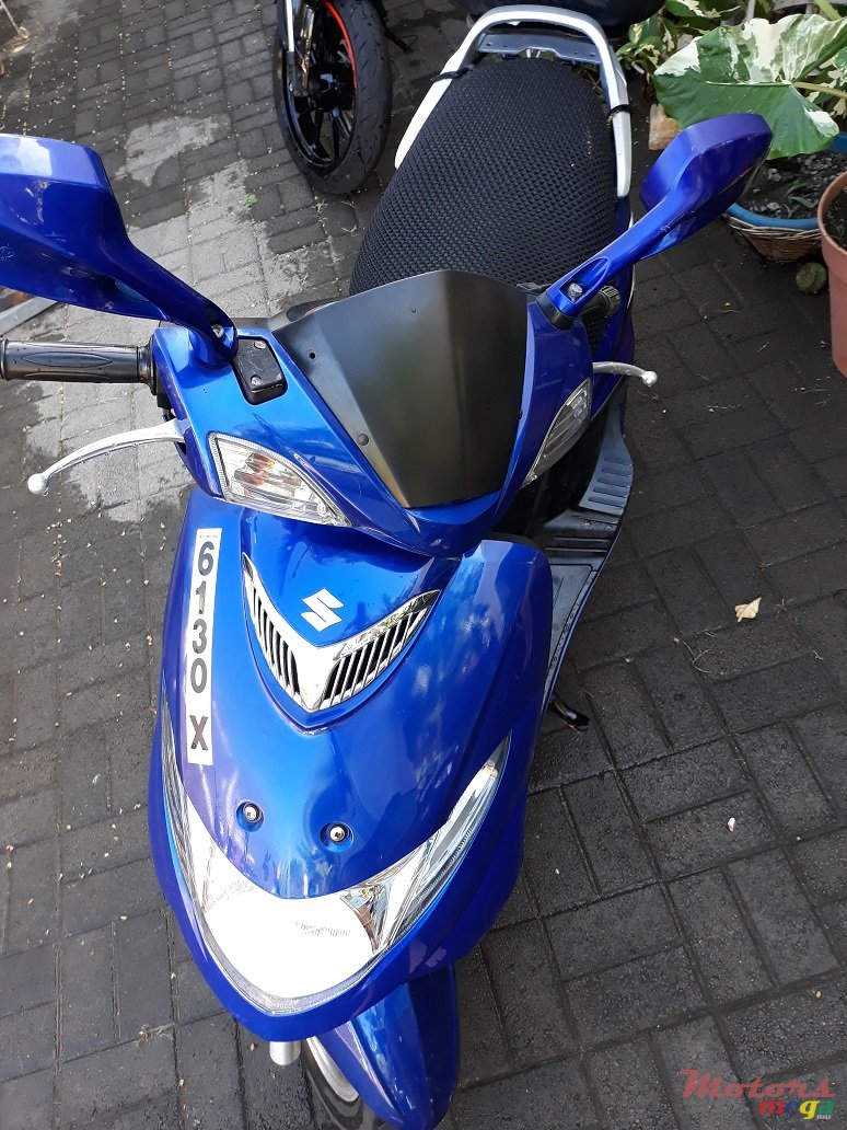 2012' Suzuki photo #1