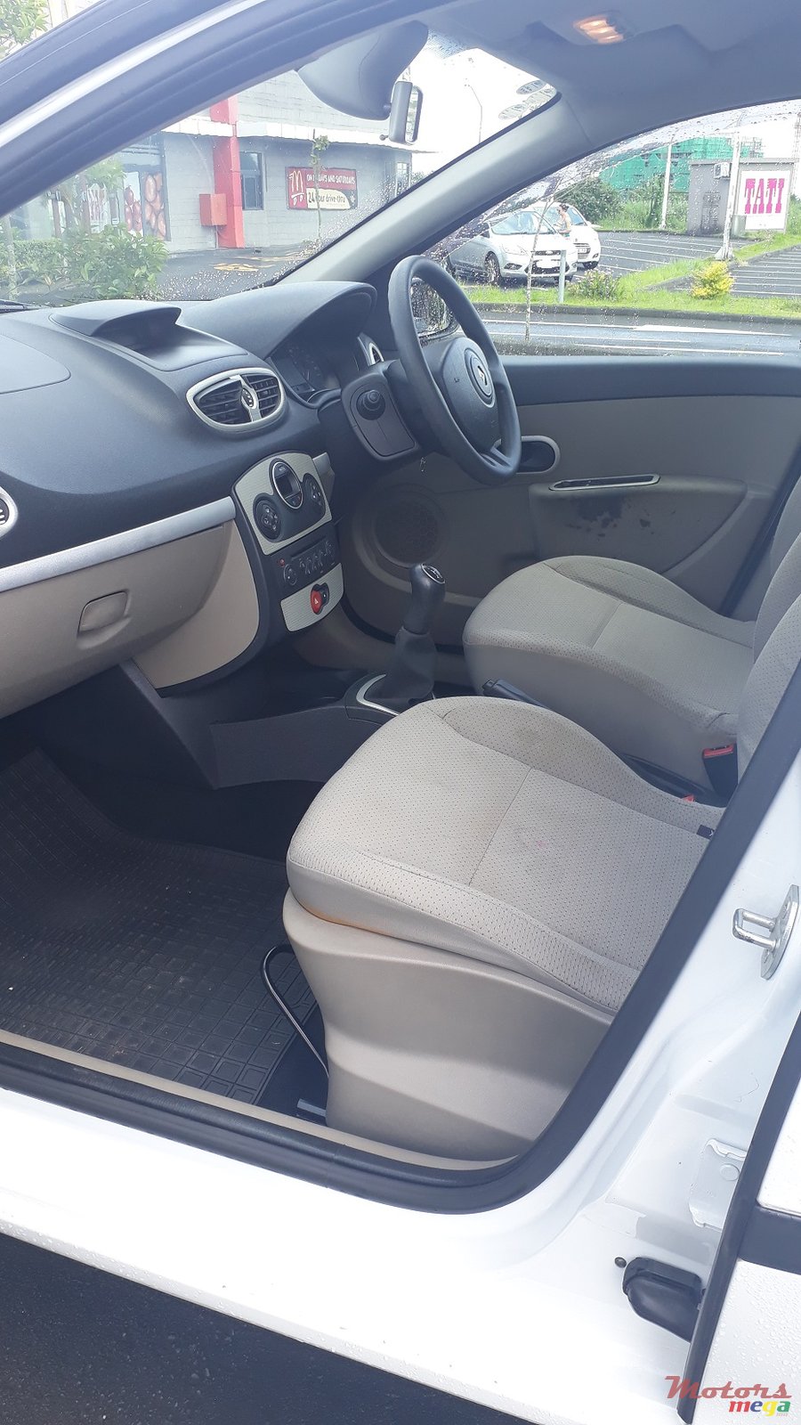 2007' Renault Clio photo #4