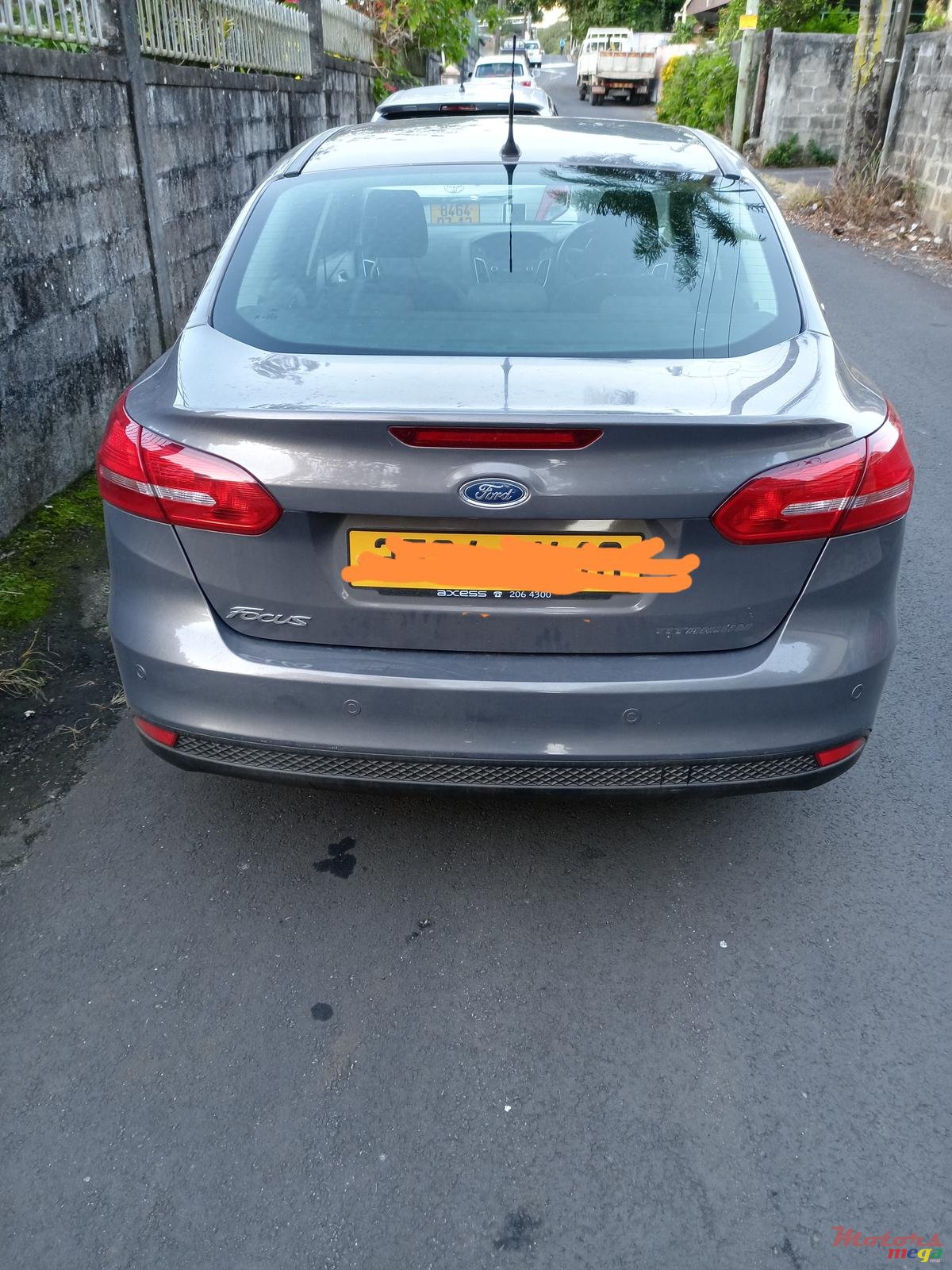 2016' Ford Focus photo #1