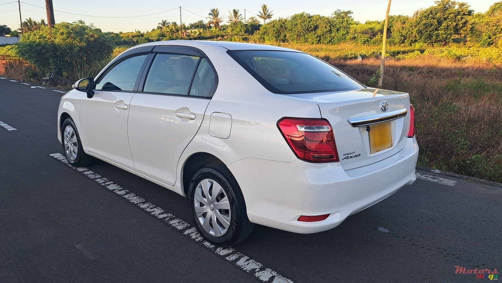 2017' Toyota Axio photo #3