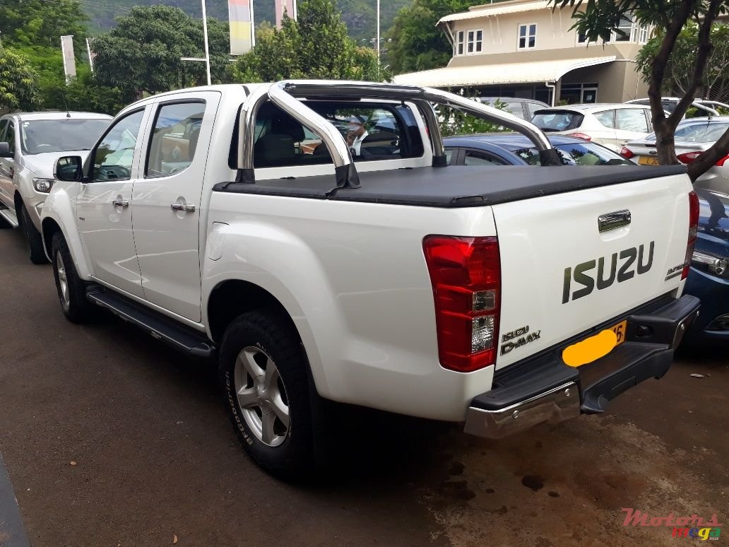 2016' Isuzu D-Max photo #5