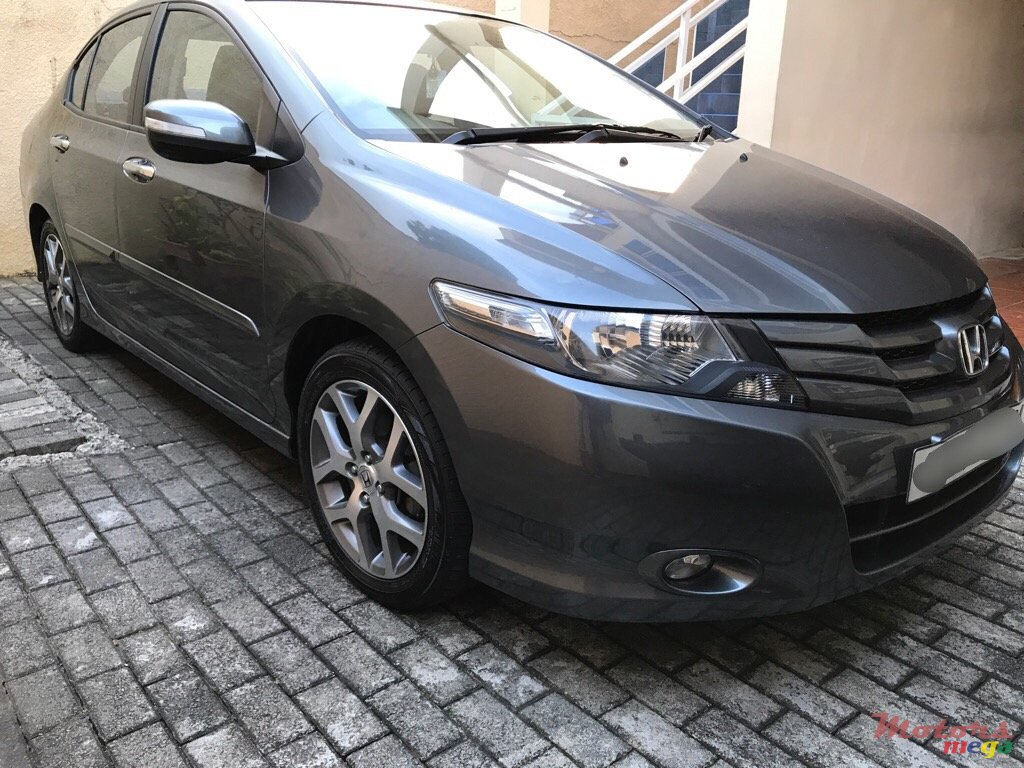 2011' Honda City photo #3