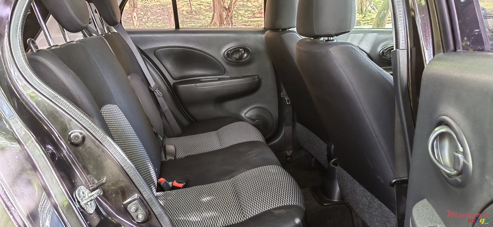 2015' Nissan March photo #6