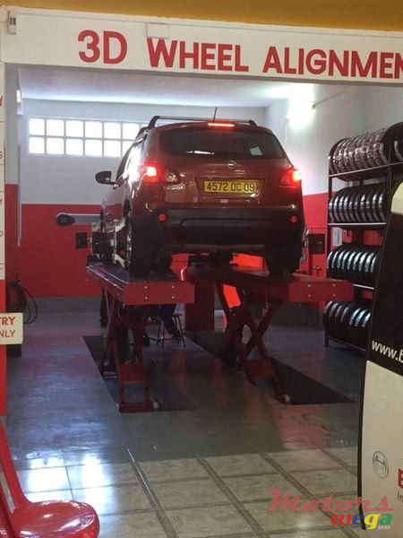 2009' Nissan Qashqai Stock photo #2