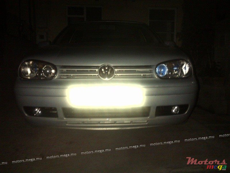 1999' Volkswagen Golf photo #1