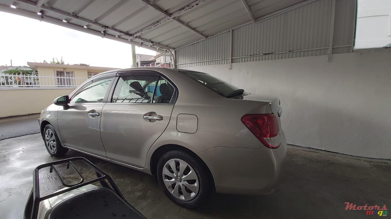 2012' Toyota photo #4