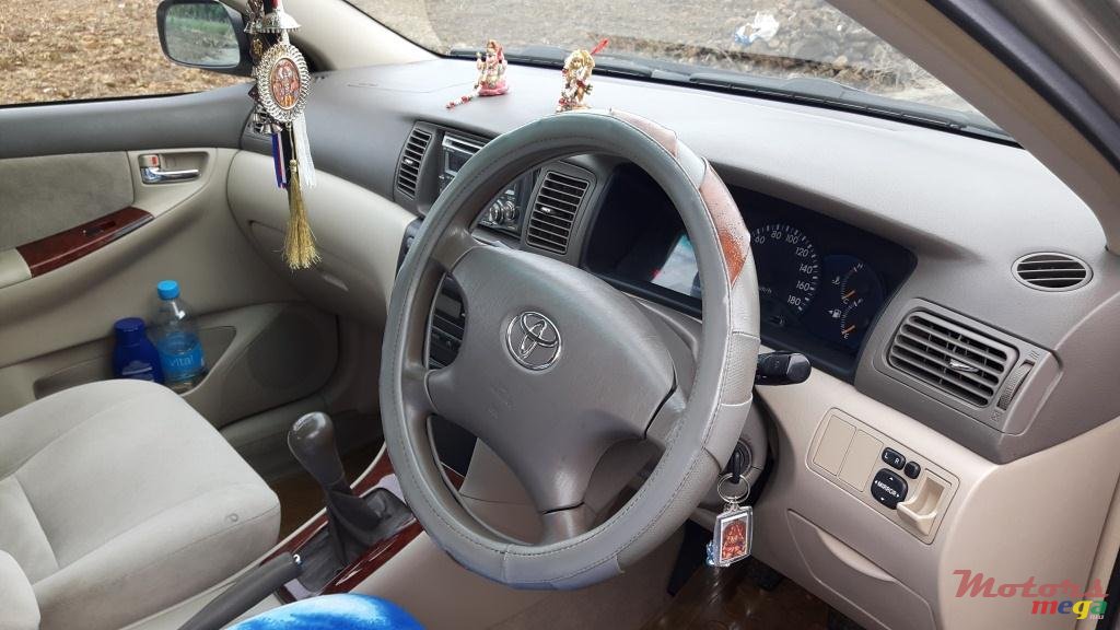 2003' Toyota Corolla NZE photo #3