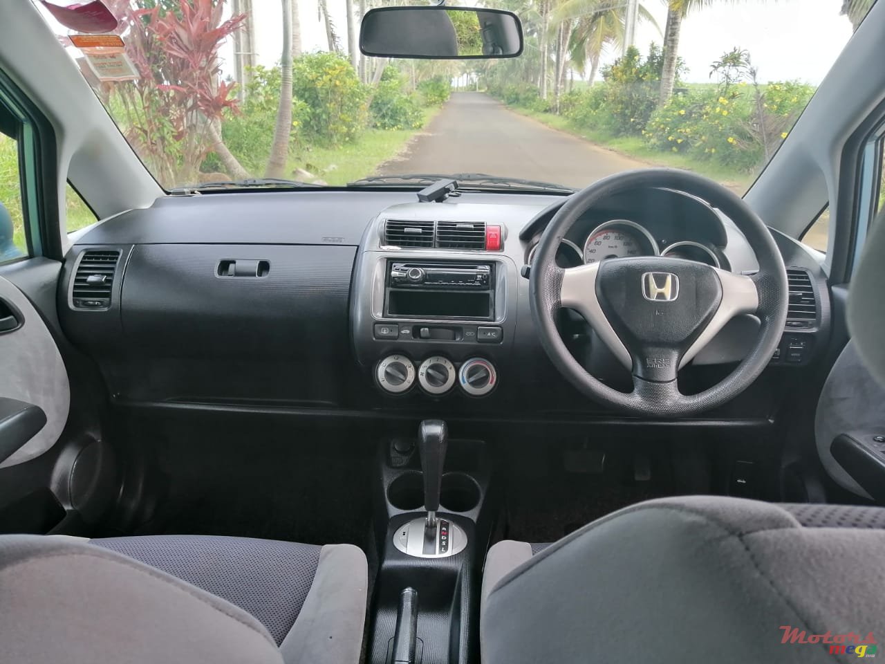 2006' Honda Fit photo #5