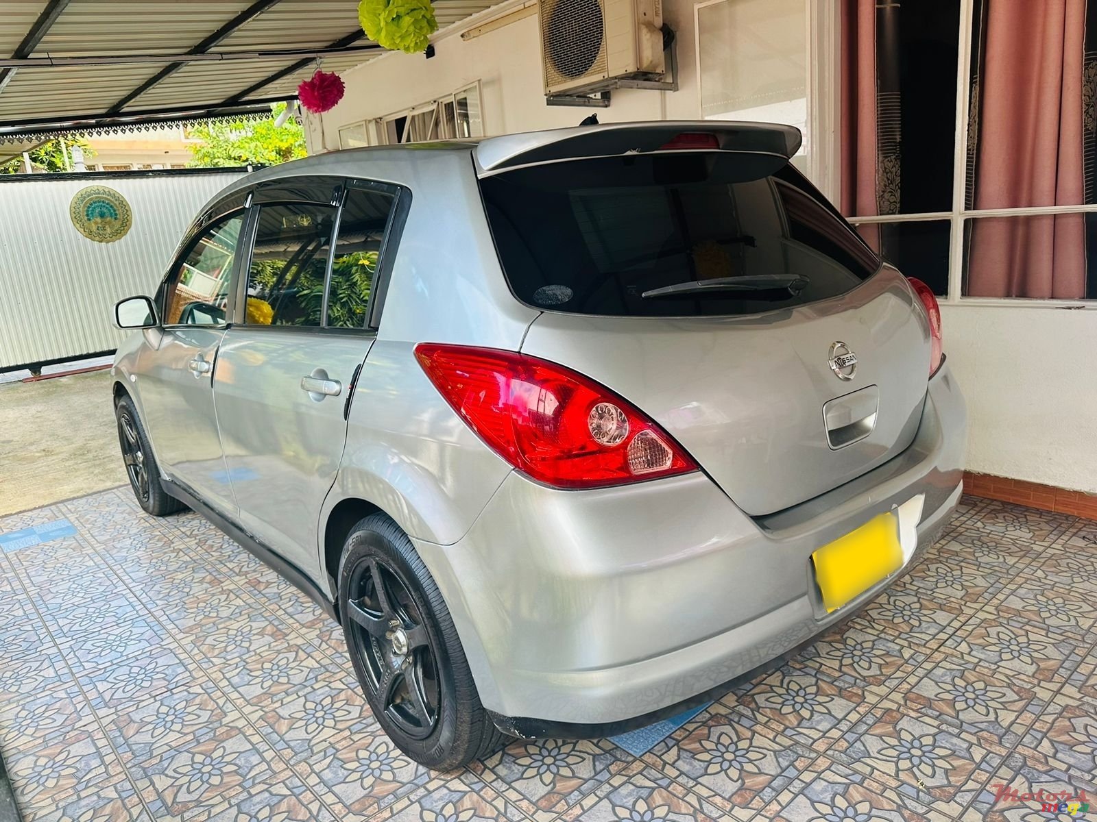 2008' Nissan Tiida photo #1