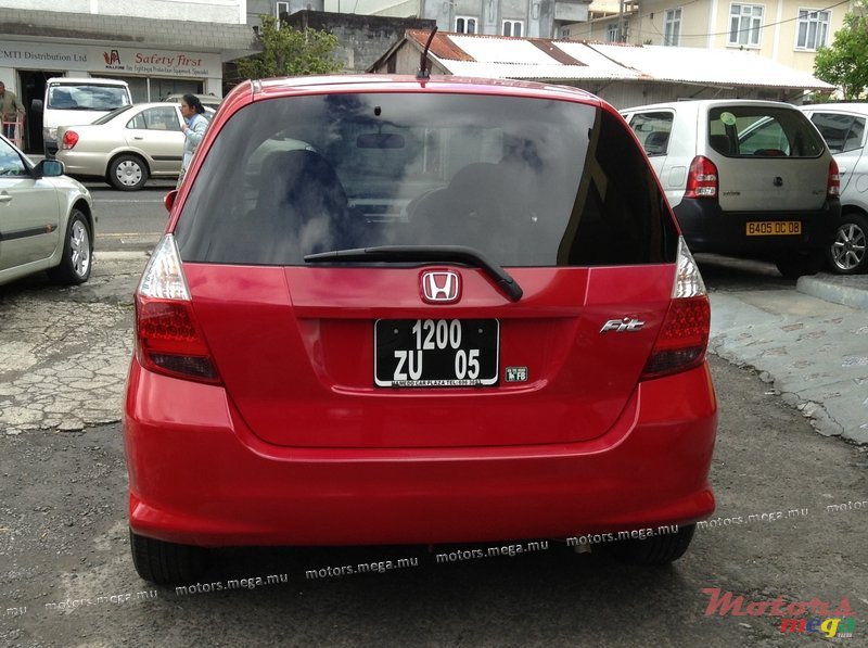 2005' Honda Fit photo #3