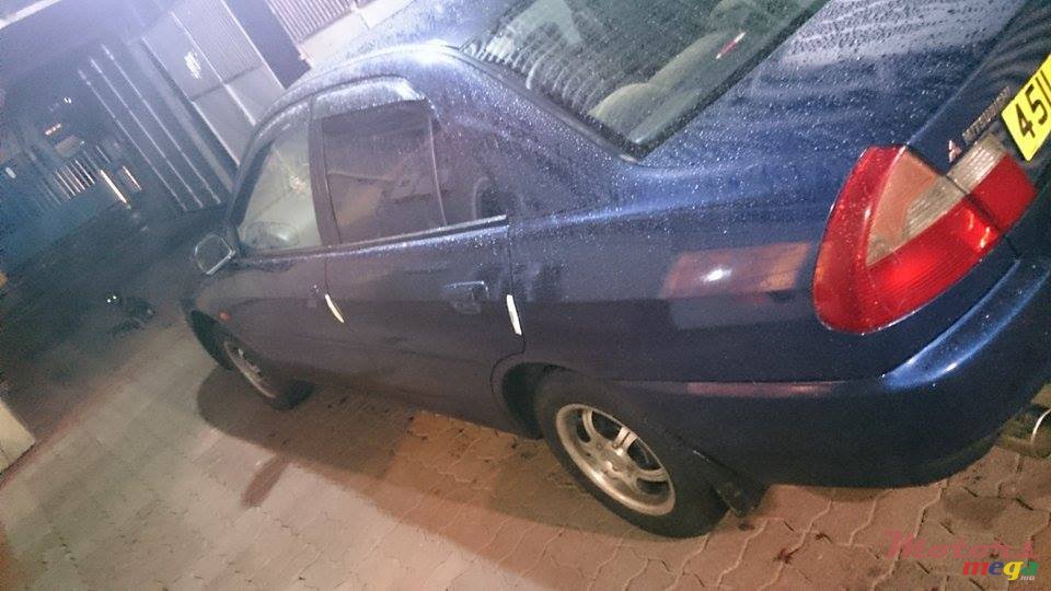 1998' Mitsubishi Lancer photo #7