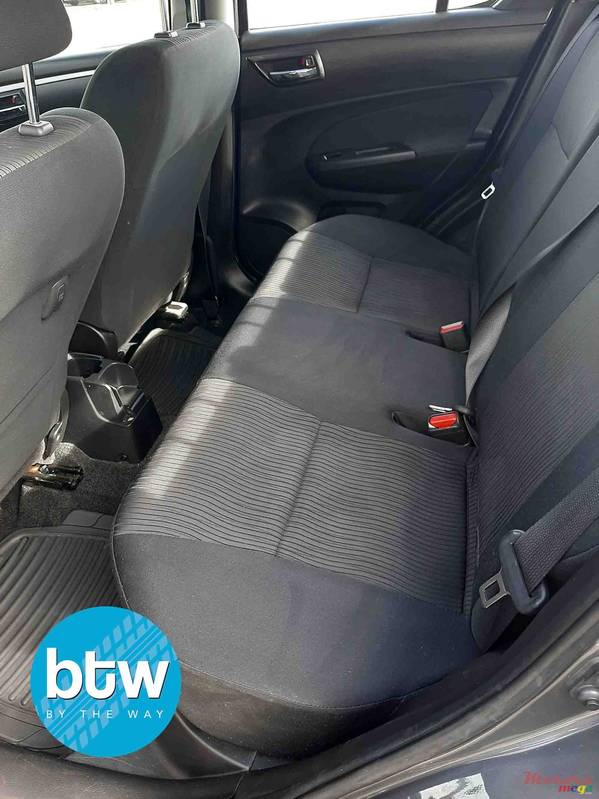 2013' Suzuki Swift photo #4