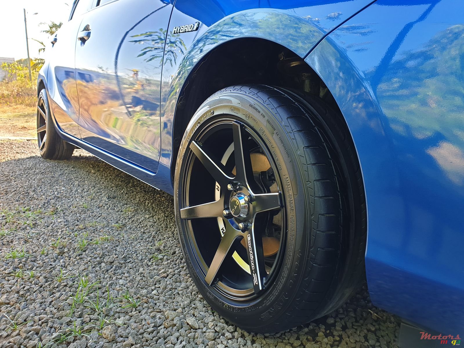 2015' Toyota Aqua photo #3