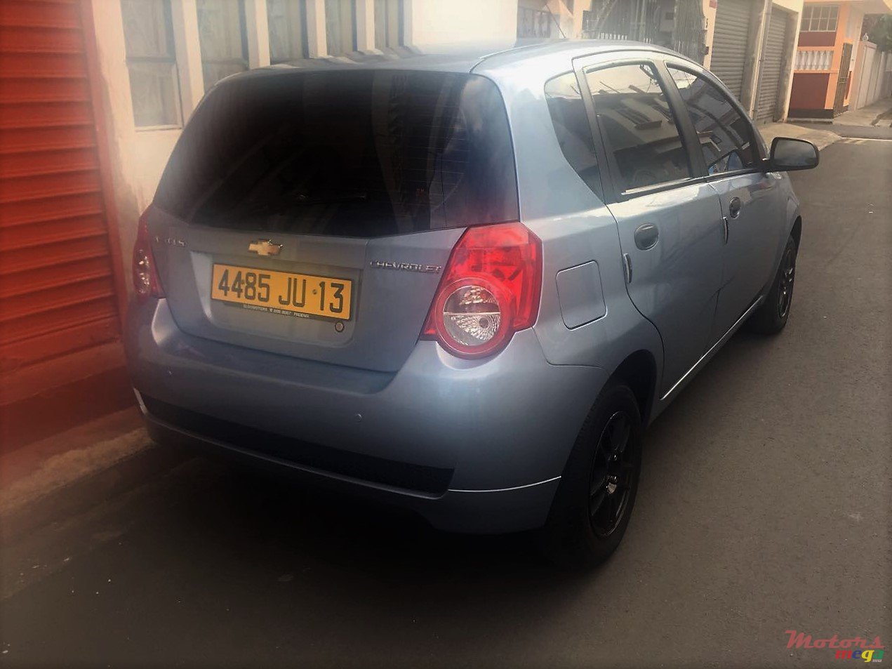 2013' Chevrolet Aveo LS photo #2