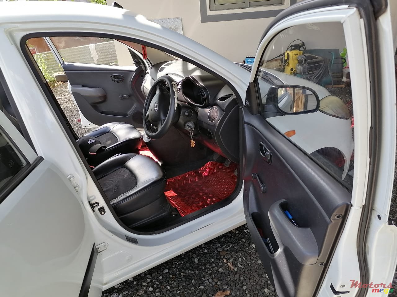 2011' Hyundai i10 photo #2